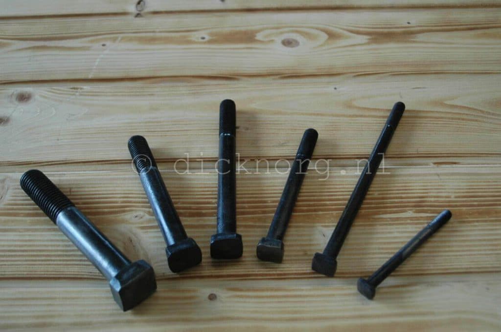 bouten-met-vierkante-kop