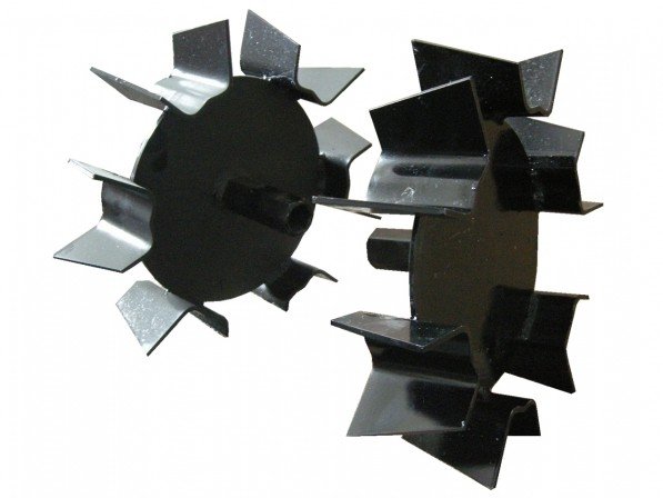 Paar ijzeren wielen model BL370