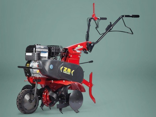 Hakfrees Z8 met motor B&S 950 OHV - 2 versnellingen vooruit + 1 achteruit - frees 82 cm