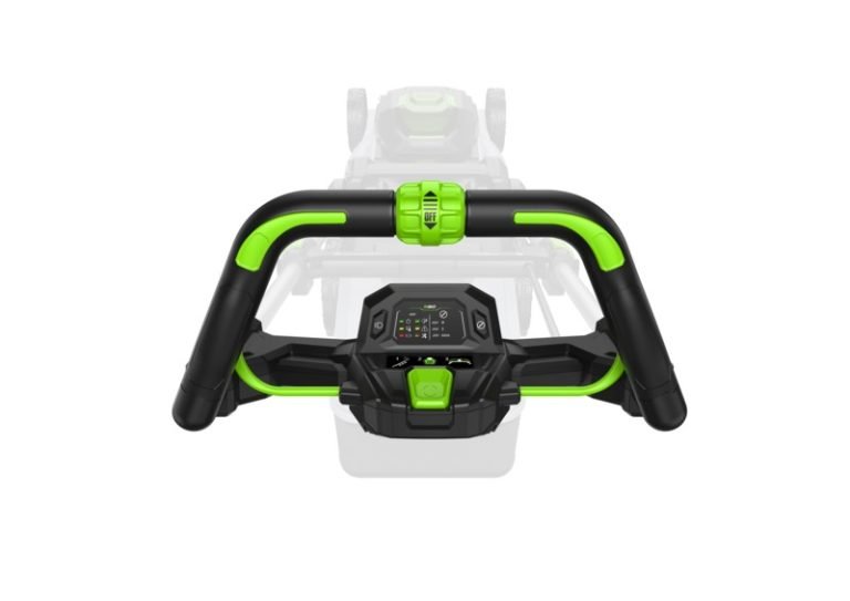 Close-up van de handgreep van de 42 cm zelfrijdende grasmaaier, met focus op de bedieningselementen en het display.