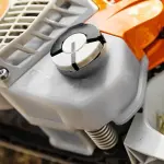 Detailopname van de brandstofdop van de MS 182 kettingzaag