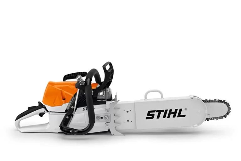 STIHL MS 462 C-M R kettingzaag in close-up