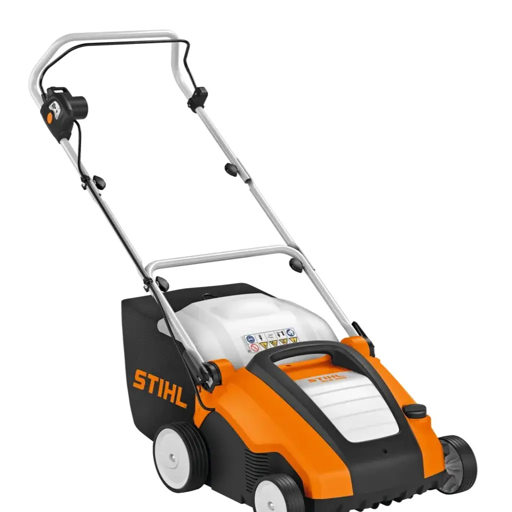 STIHL RLE 240 verticuteermachine in close-up