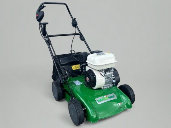 Veegmachine SYNCO voor onderhoud van synthetisch gras - Honda GP160 OHV benzinemotor - 38 cm