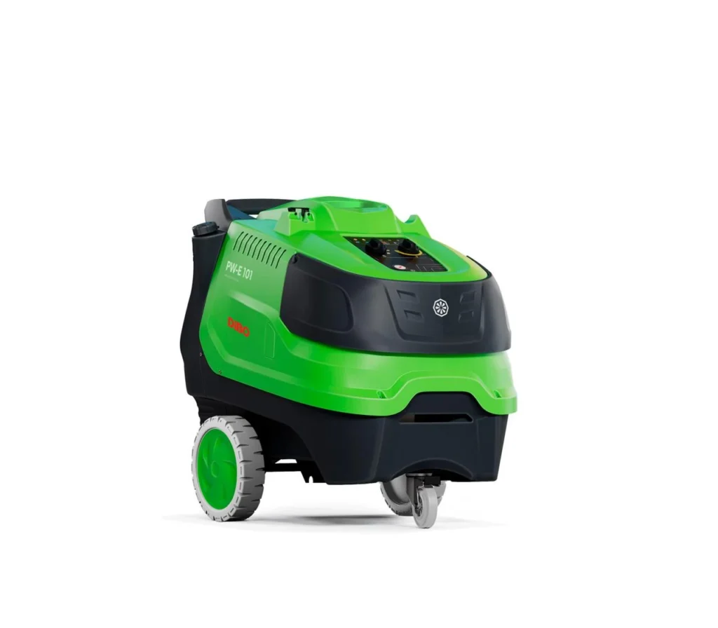 PW-E101 schuin van voren, met twee grote wielen en een zwenkwiel