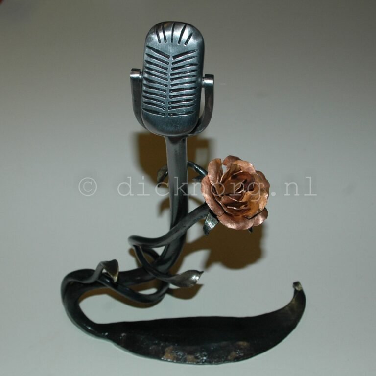 Dick_norg_grasspop_award_met_logo