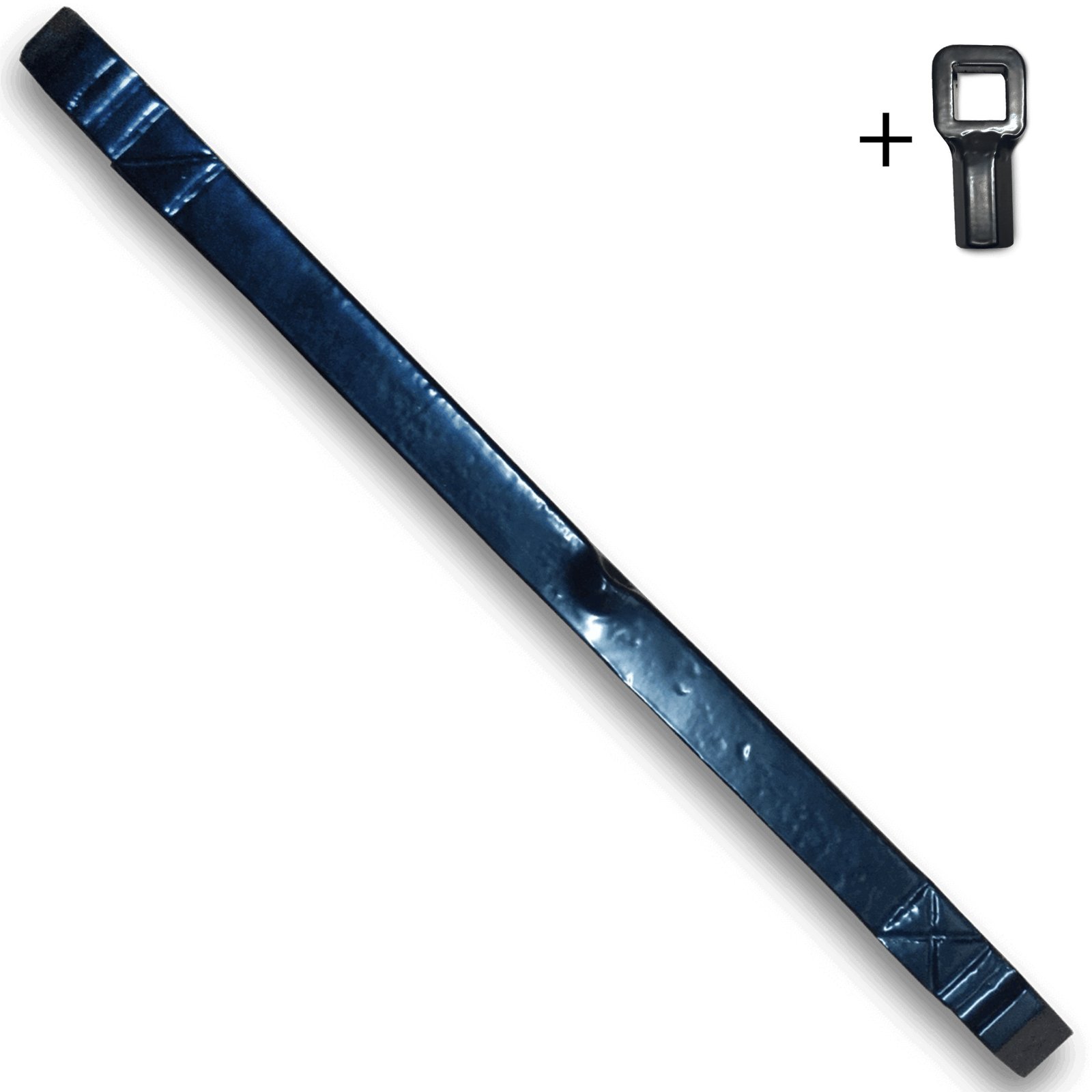 Een ambachtelijk gesmeed zwart muuranker van 20x400mm, met een functioneel opzetstuk met vierkante opening, gepresenteerd op een witte achtergrond.