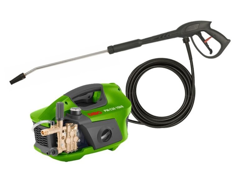 Een groene Dibo PW-C21 150/9 koudwater hogedrukreiniger met een zwarte slang en spuitpistool op een witte achtergrond.