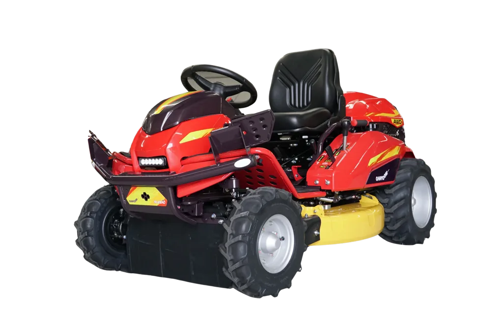 Canycom CMX1810 ride-on ruwterreinmaaier schuin van voren
