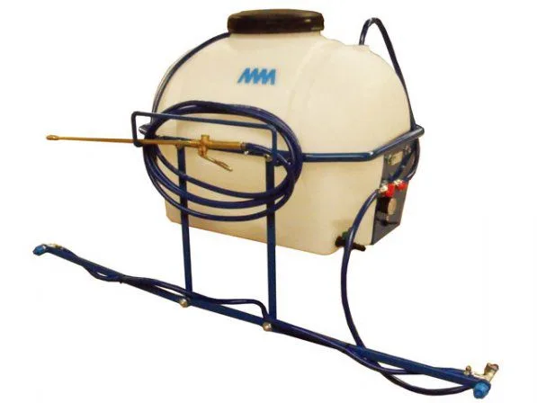 MM M QUAD 90 sproeier met tank, spuitboom en spuitlans