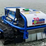 Voorkant van de RCBE 70-EVO met opschrift 70 evo power op een grasveld