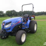 Iseki TG 6687 zonder cabine, met veiligheidsbeugel, op een grasveld