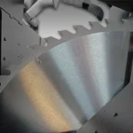 Hardmetalen tanden van het cirkelzaagblad, close-up